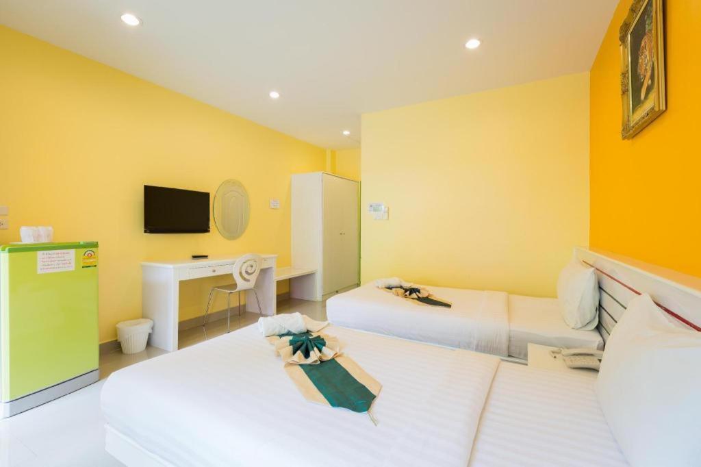 Holland Resort Пхукет Экстерьер фото